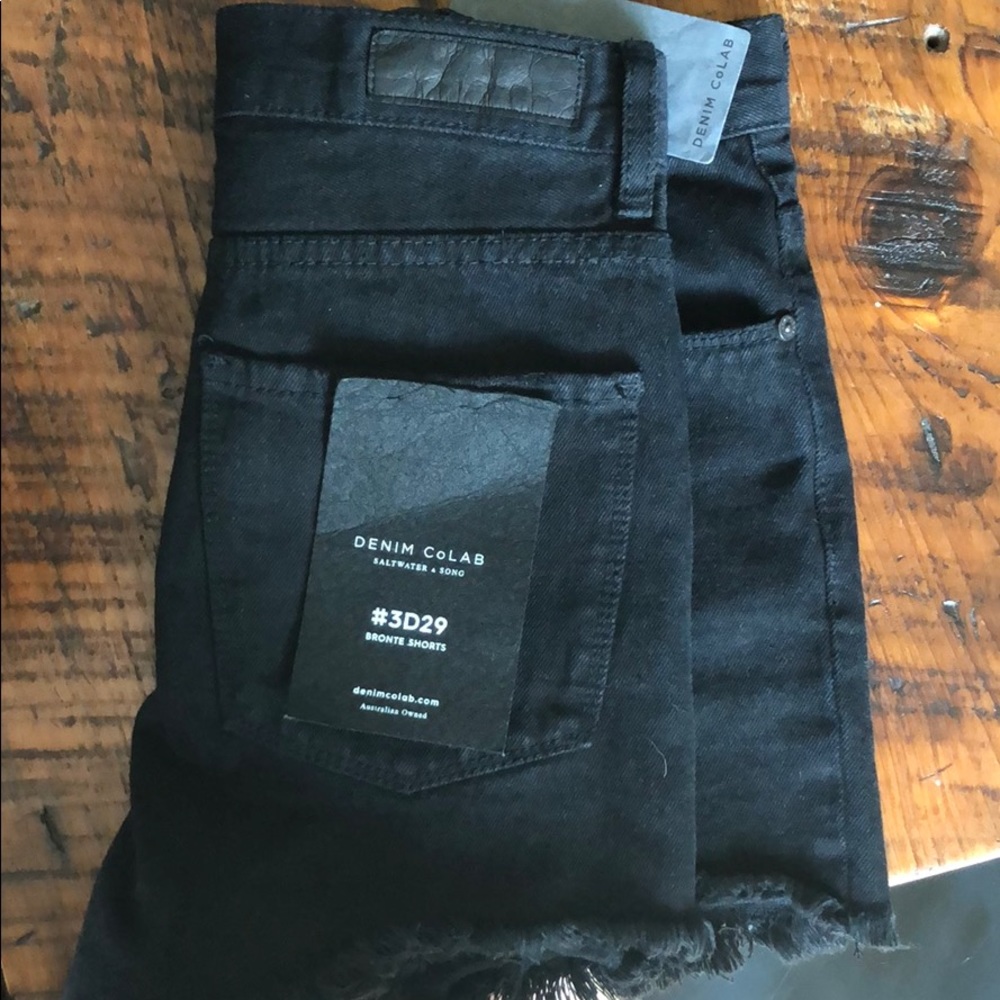 Black high waisted shorts!